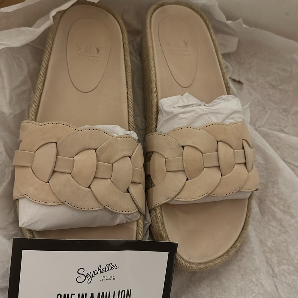 seychelles 8.5 sandal - Picture 2 of 3